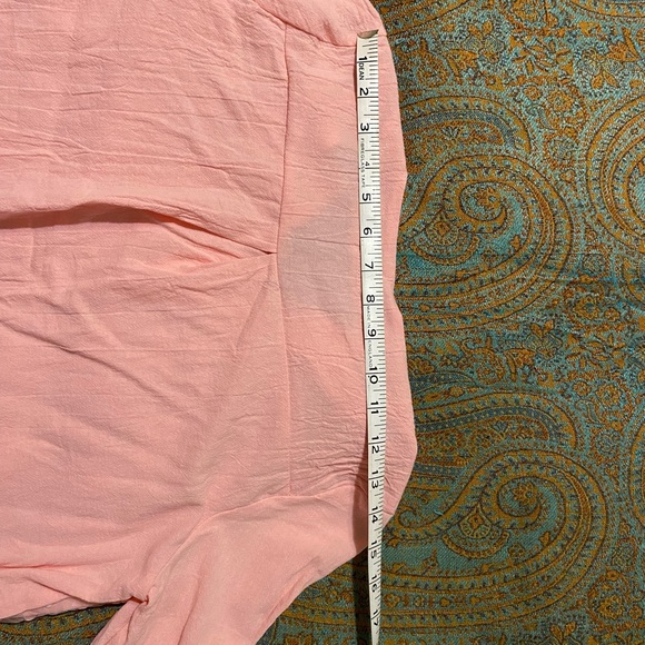 Light Pink Blouse / Tunic with Flower Embroidered Detail Sz Small or 6 to 8. - Picture 5 of 5